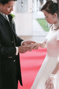 ガラス製リングピロー オーバル(名前彫刻あり)